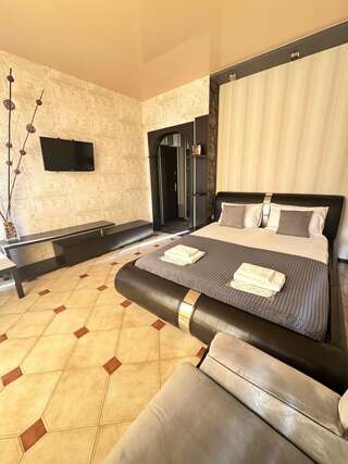 Гостиница Дивный Дивноморское Двухместный номер комфорт с балконом, с доп местом-3